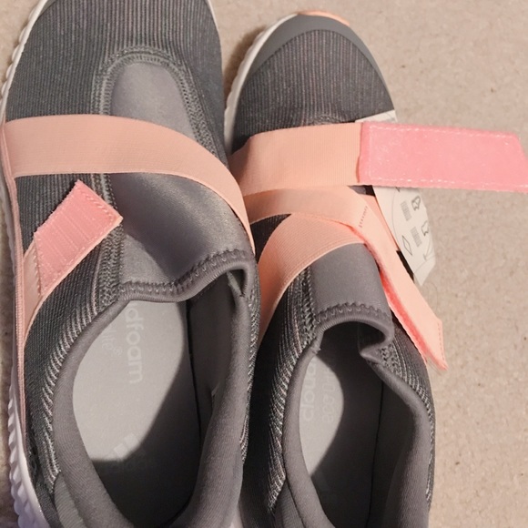 Brand new Adidas running shoes-Kids - Picture 8 of 11